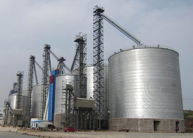 凤庆大型钢板库构造参数及水泥储存质量